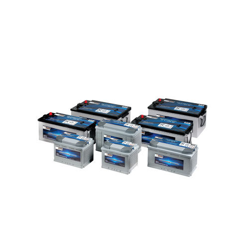 Eine Auswahl verschiedener Vetus Batterien in unterschiedlichen Grössen und Leistungsstufen angeordnet.