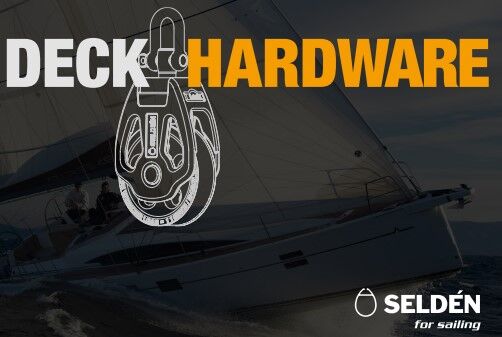 Selden Deck Hardware Grafik mit einer technischen Zeichnung eines Segelblocks vor einer Segelyacht