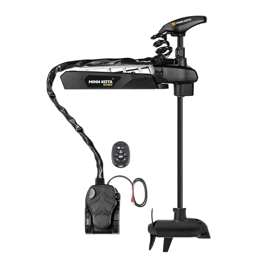 Minn Kota Ultrex Quest Bugmotor mit Halterung, Fusspedal und Fernbedienung vor weissem Hintergrund
