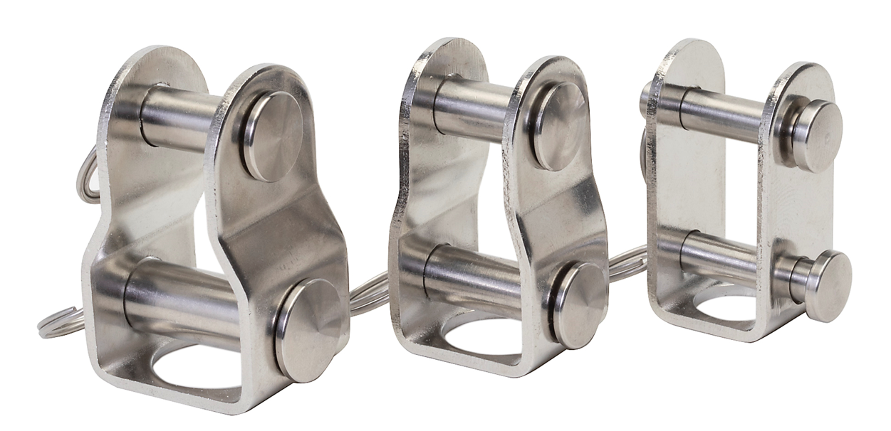 Drei silberne Selden Toggle Sparcraft Adapter aus Edelstahl auf weißem Hintergrund nebeneinander.