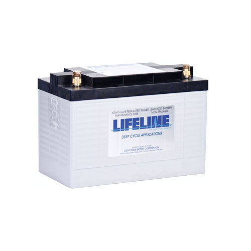 Eine Lifeline AGM Deep Cycle Batterie mit weißem Gehäuse und schwarzem Deckel auf weißem Hintergrund.