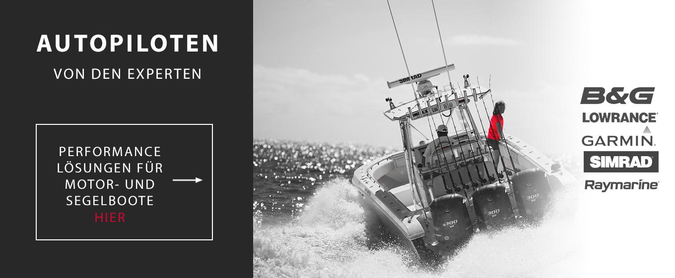 Autopiloten von Experten für Motor- und Segelboote mit Markenlogos auf einem schnell fahrenden Boot.