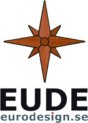 Das Logo der Marke Eude zeigt eine braune Windrose und darunter den Markennamen in schwarzer Schrift.