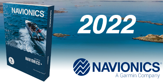 Navionics Seekarte 2022 Verpackung vor einer Meereslandschaft mit Inseln im Hintergrund.