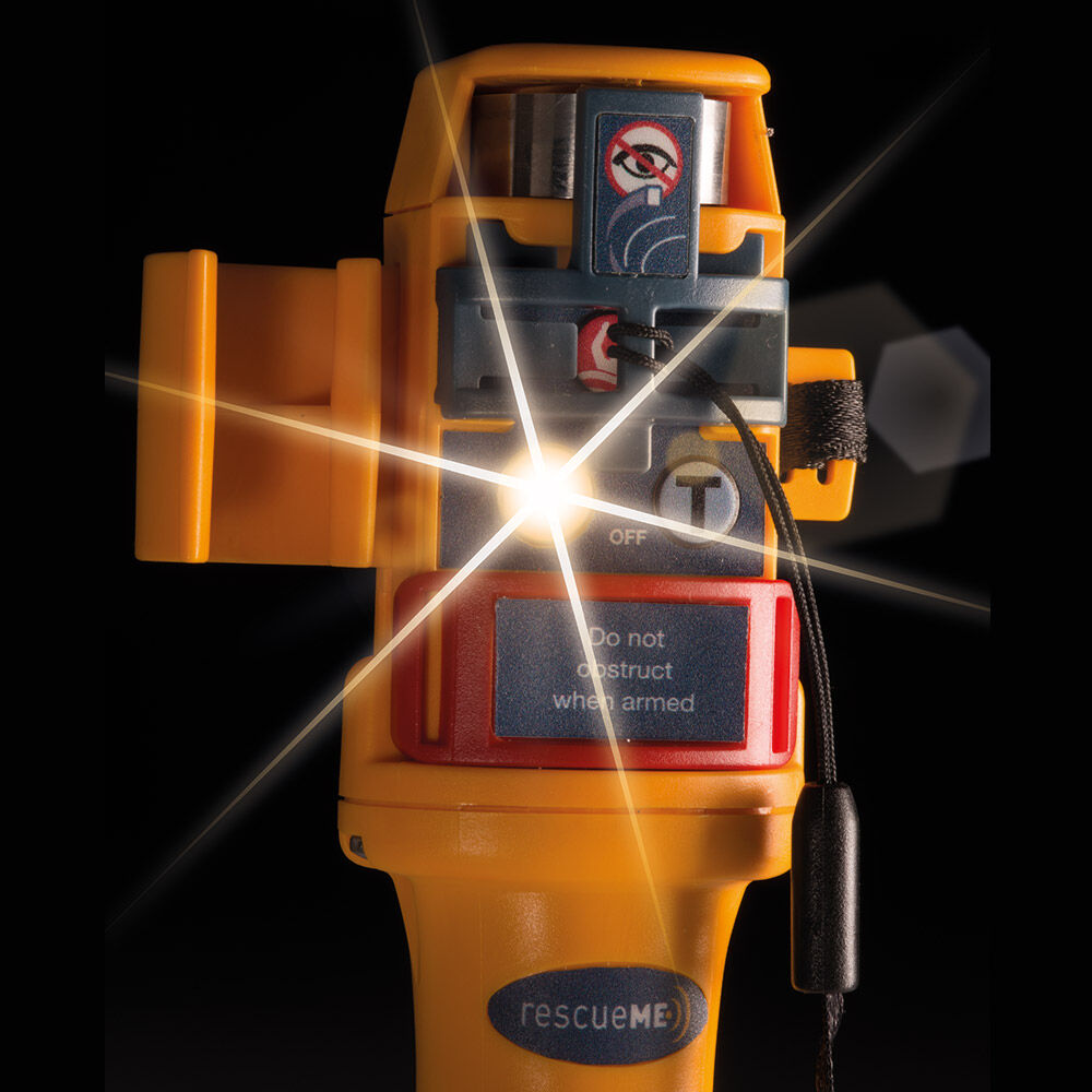 MOB-strobe-light_DSC5647_CROP OceanSignal Mob1 AIS Notsender (PLB)