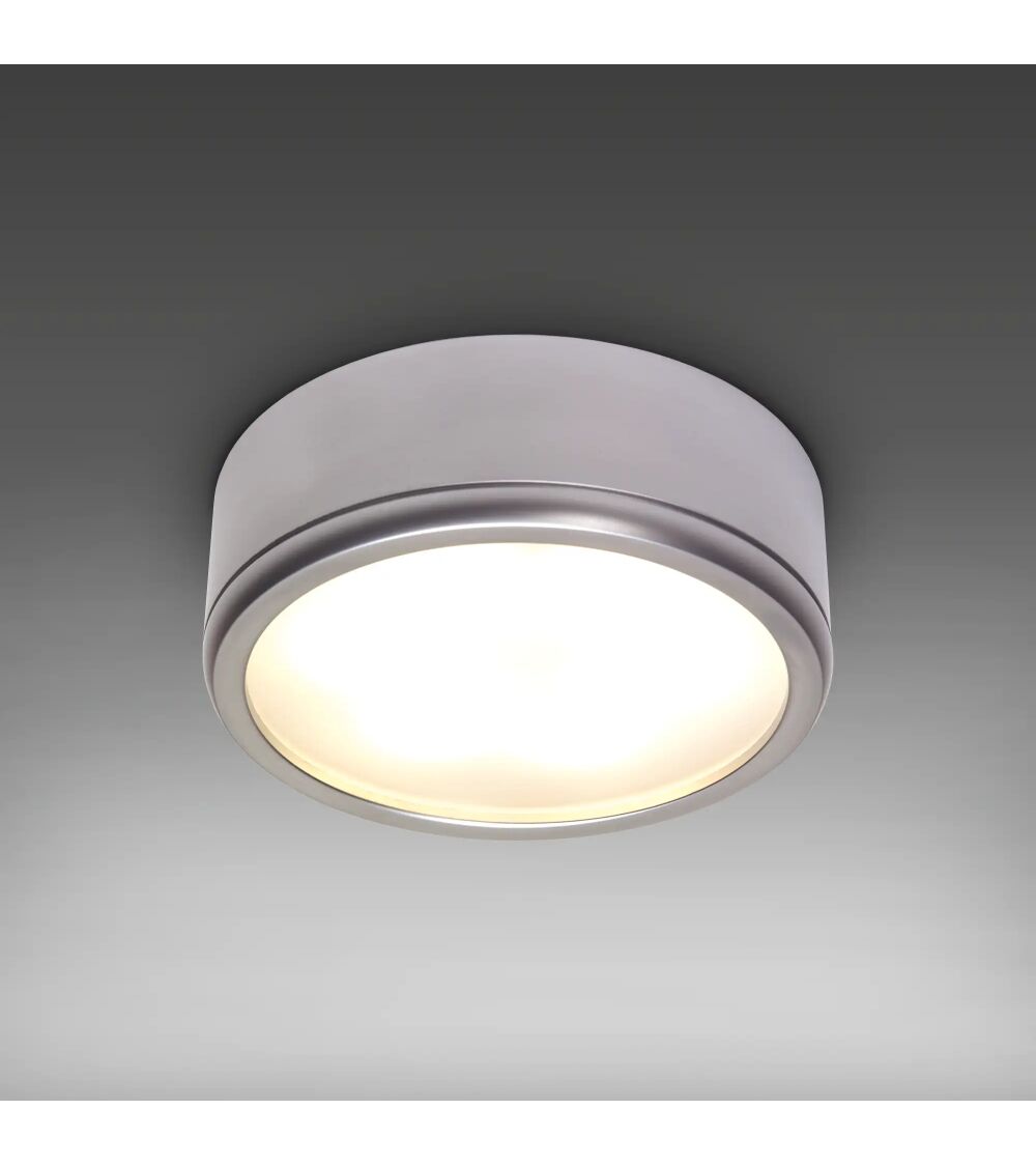 Runde LED-Anbauleuchte D3-3 Master von Prebit in gold-glanz mit warmweißem Licht an einer Decke.
