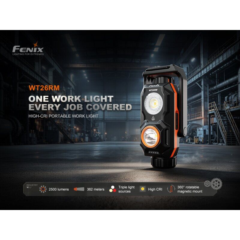 Die tragbare LED-Arbeitsleuchte Fenix WT26RM mit hoher Farbwiedergabe vor einer Industriekulisse.
